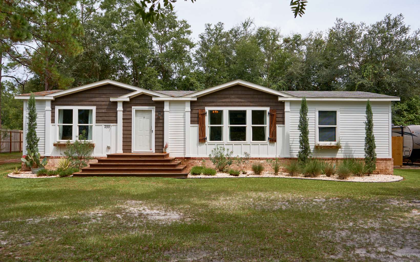 255 SW Walter Ave