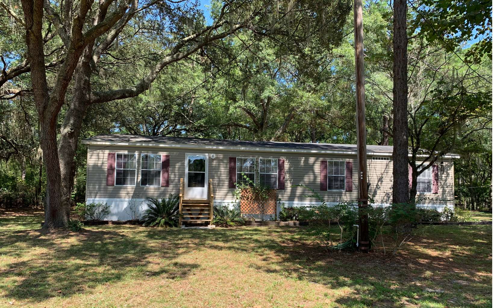 275 NW Pinellas Court