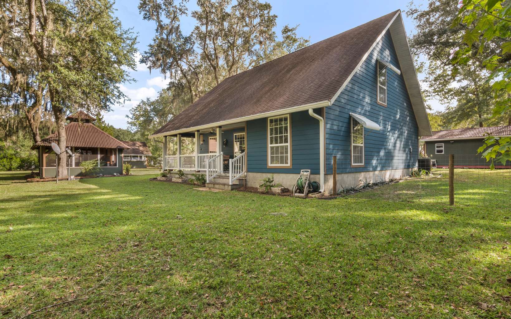 206 SE Pittman Ct