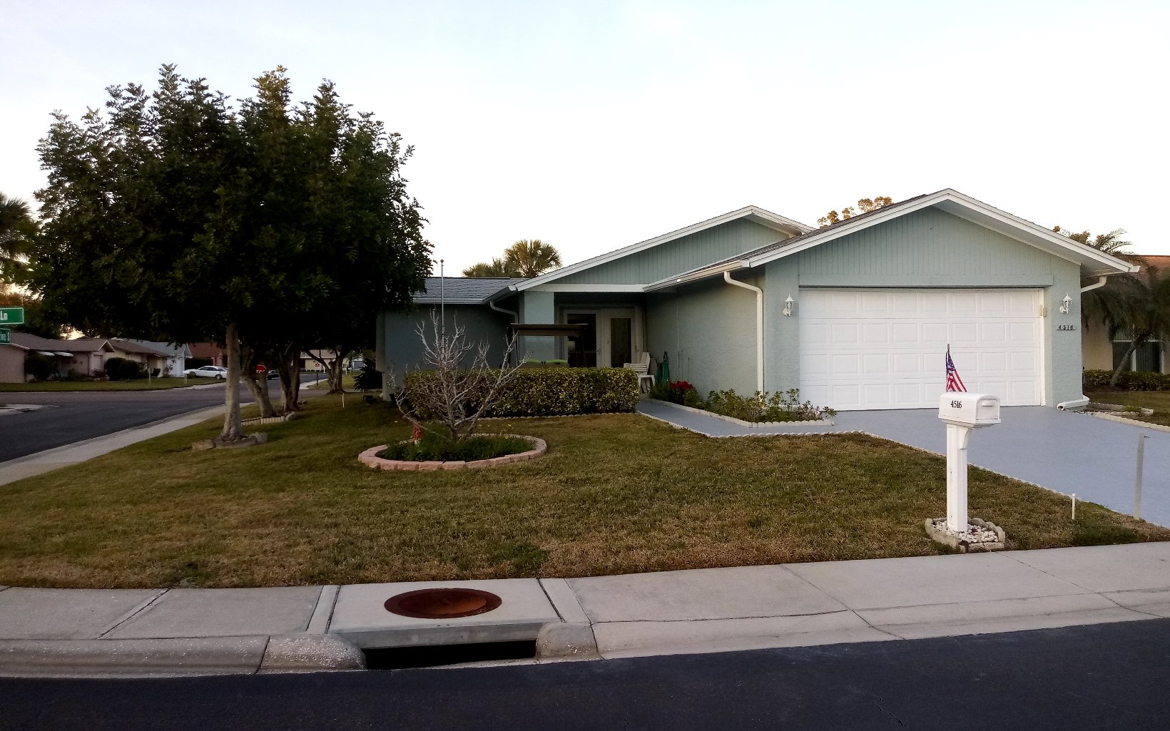 4516 Superior Ln