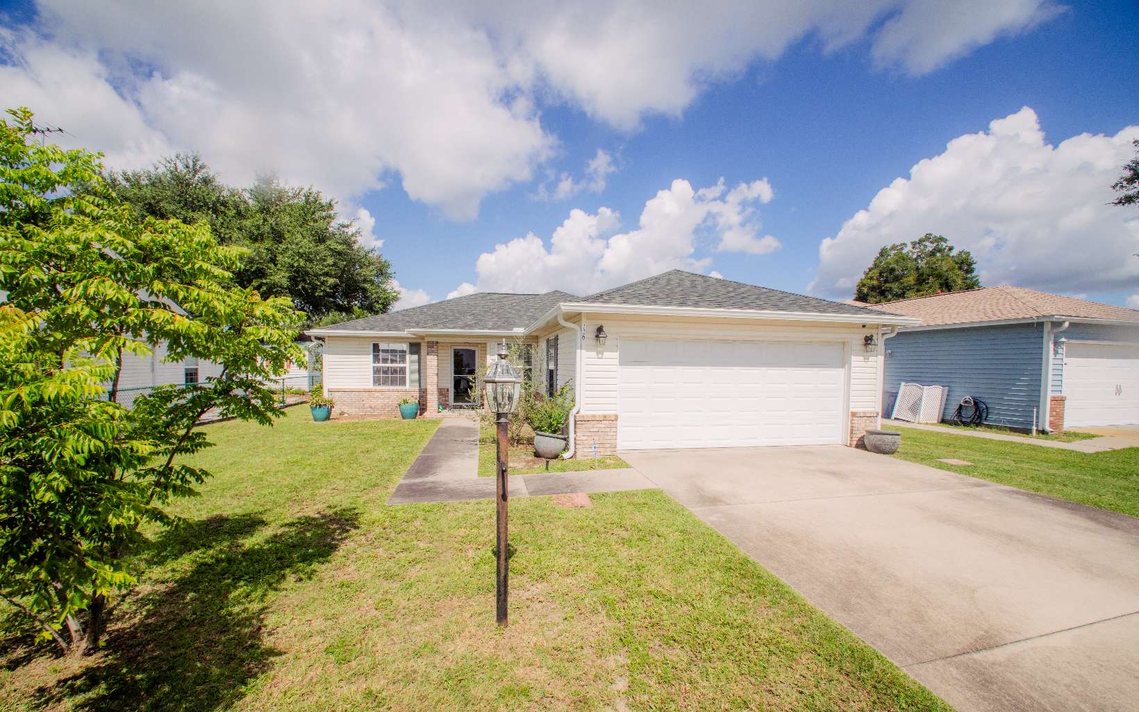 126 SE Ibis Way