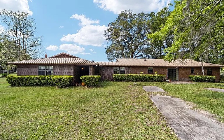 10015 NW County Road 235