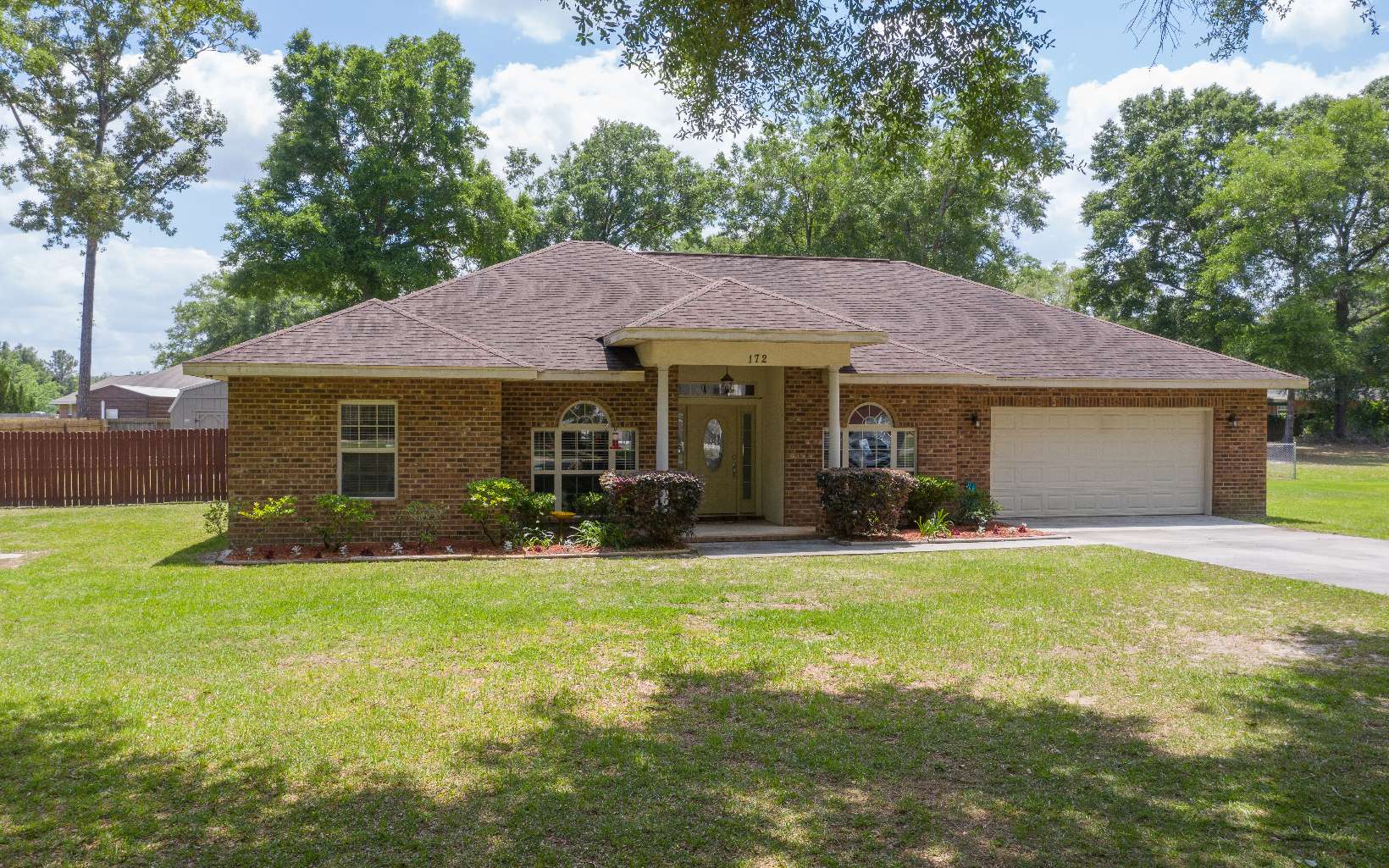 172 SW Lancelot Glen