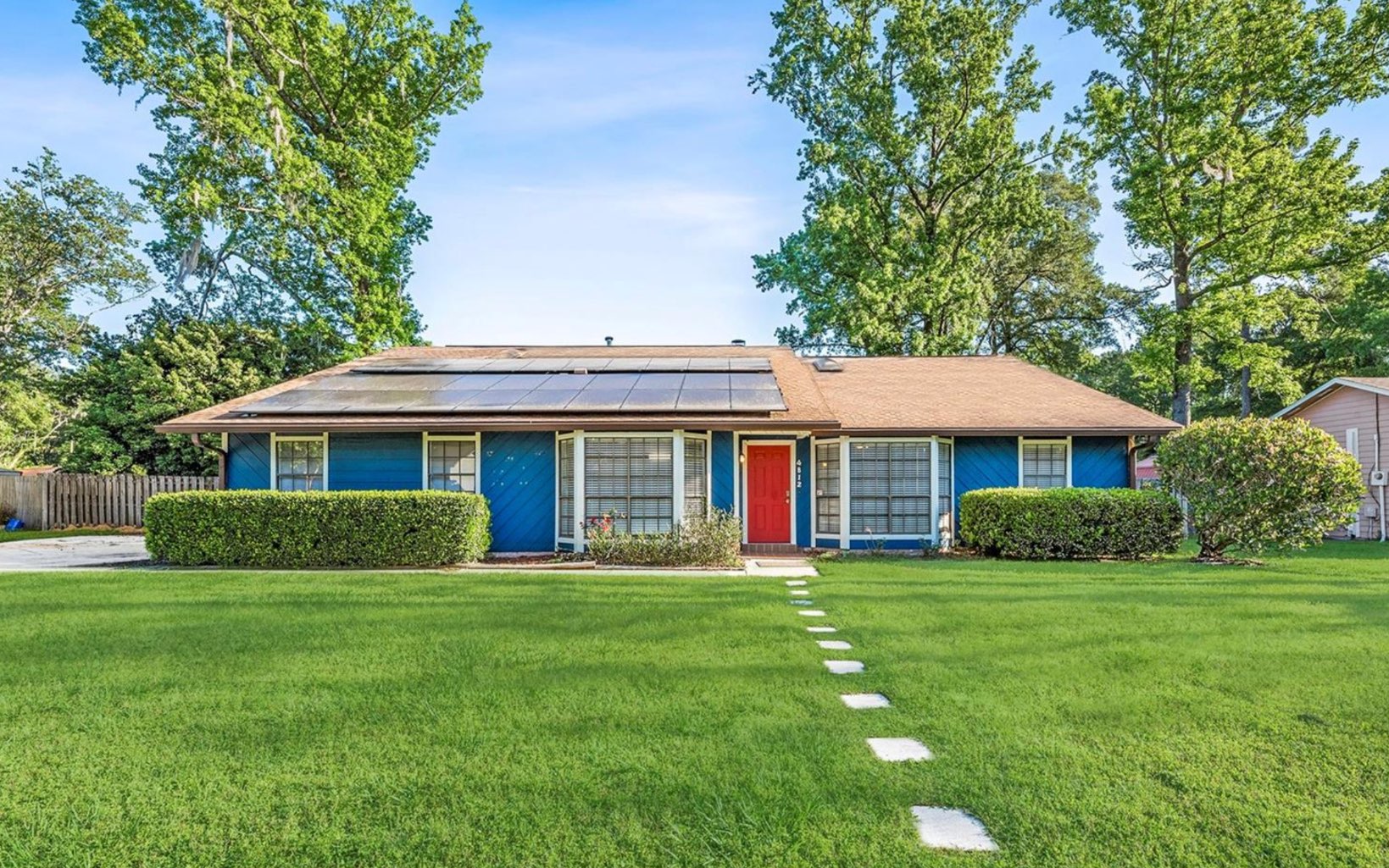 4812 NW 33rd Place