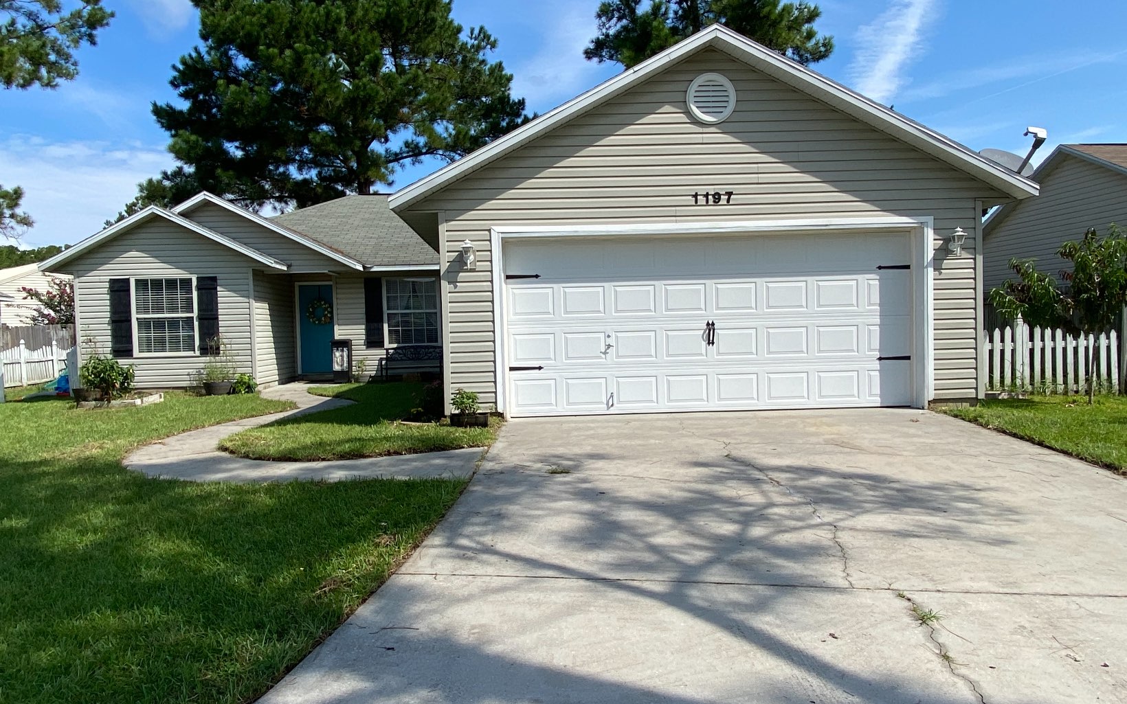 1197 SW Jamestown Glen