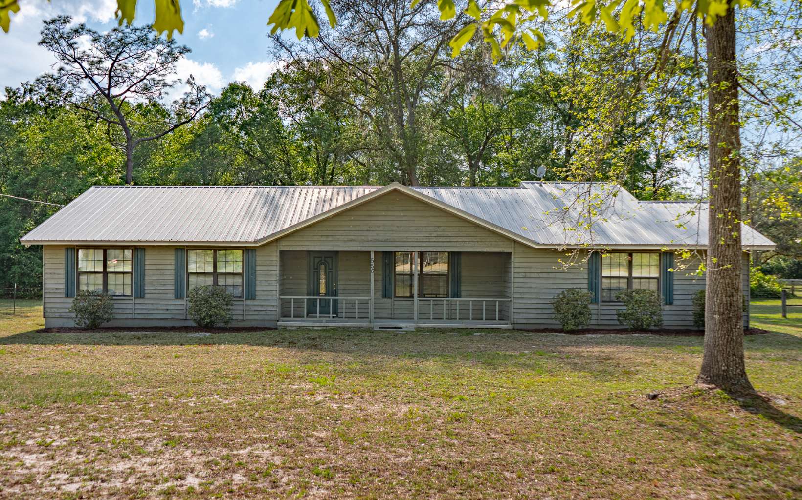 556 SW Chris Terrace