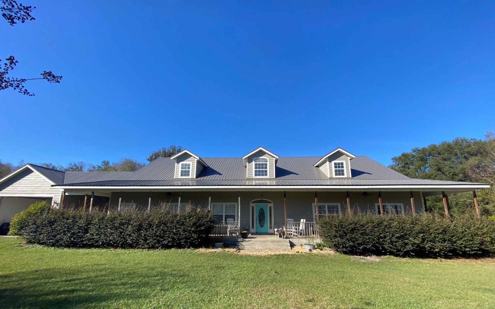 412 SW Herschel Court