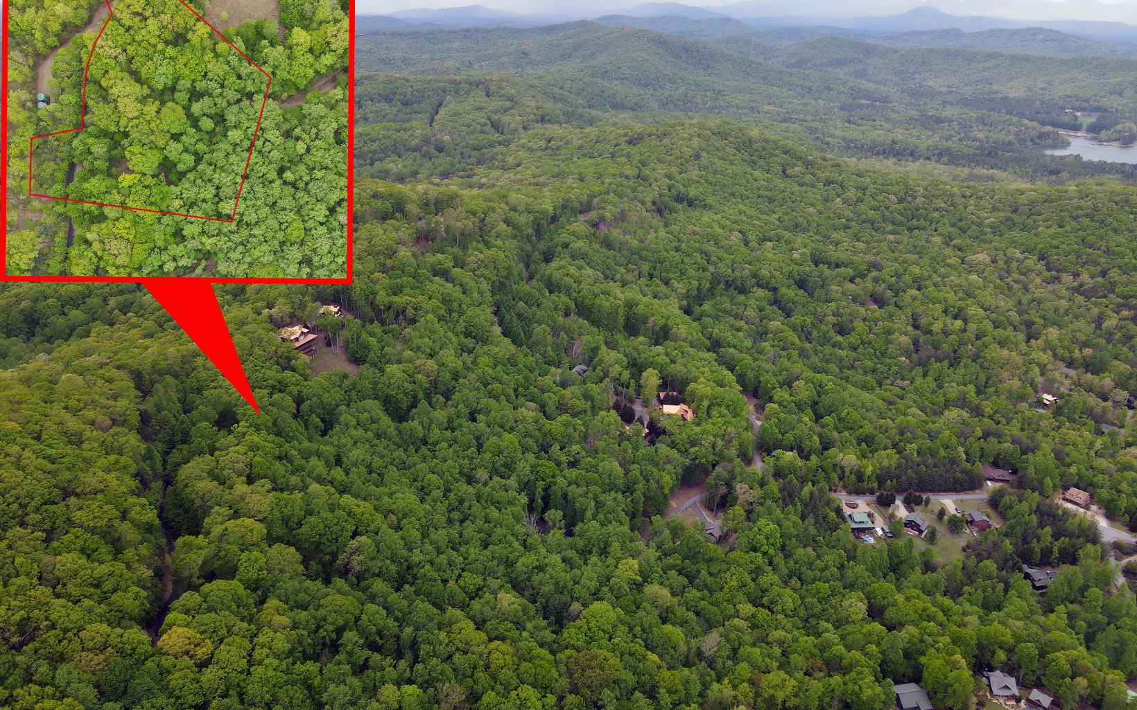 Check out this mountain top lot with potential amazing views of LAKE NOTTELY and surrounding NORTH GEORGIA MOUNTAINS in the beautiful community of Laurel Brooke. Come build your dream home and enjoy the peace and quiet of the mountains.
