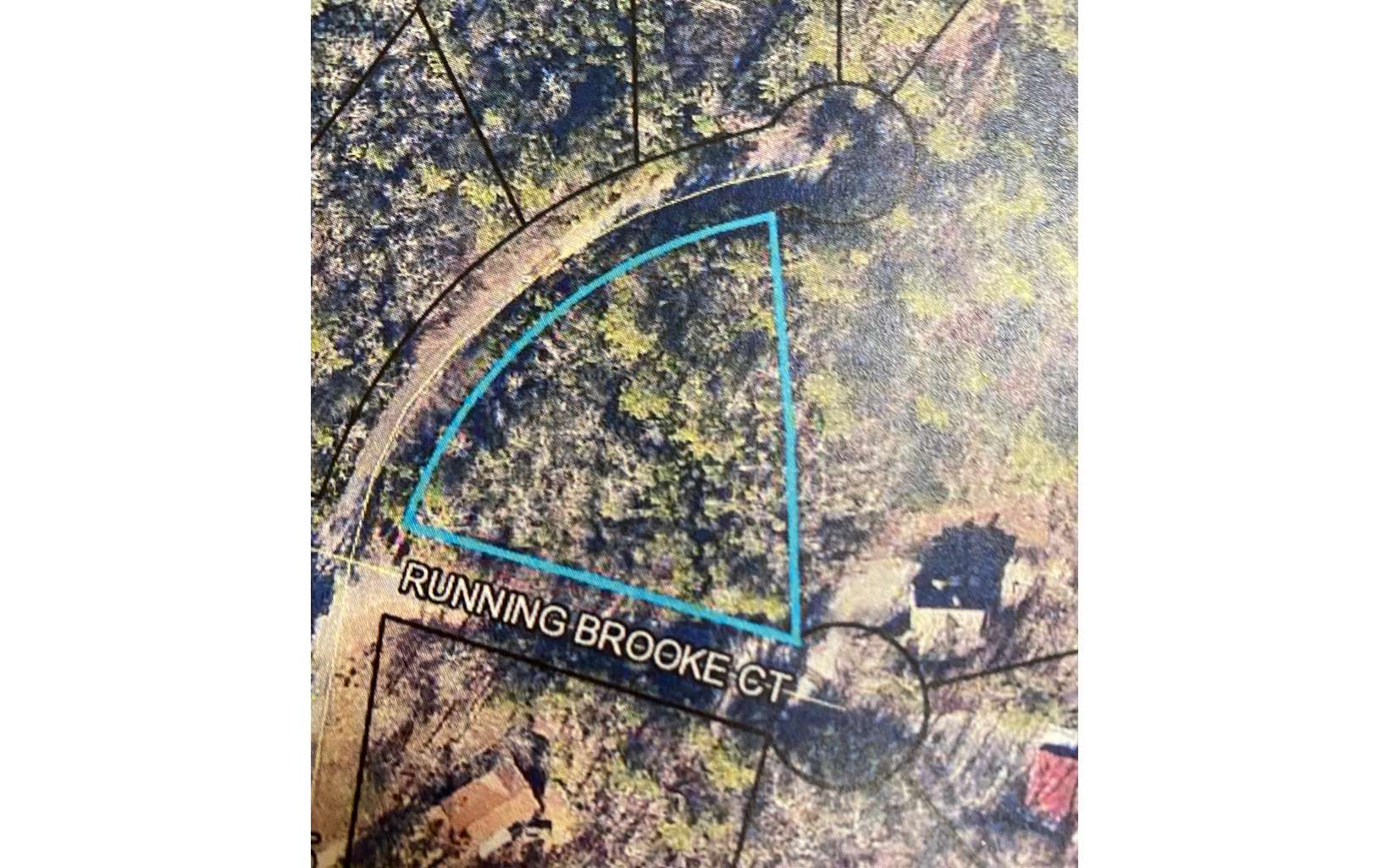 Great Corner Building Lot located minutes from Lake Nottely. Convenient to Blairsville, Blue Ridge and Murphy. Build your home in the Mountains and get away from all the hustle and bustle of City life.