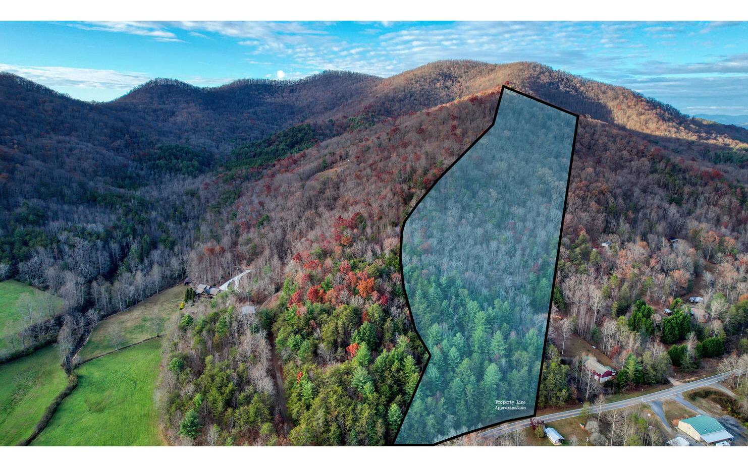 15.59 UNRESTRICTED acres with long range mountain views. South facing slope. Spring, cistern and intermittent stream. South of town, easy access to Blairsville, and adjacent to US Forest Service with over 87,000 acres of land to enjoy.