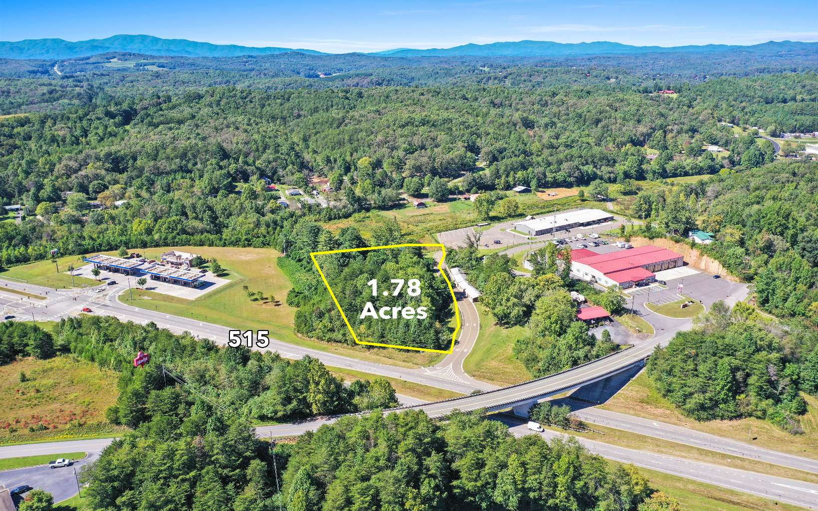 This 1.78 ac. lot on Hwy #515 next to Raceway Gas is the best lot available on 515 in Blue Ridge, property has 244 feet of highway frontage, very little dirt to be moved to make a great building lot. High exposure, high traffic area. All utilities available.
