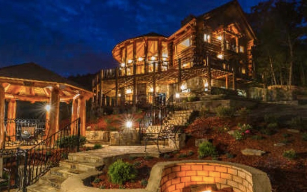 MAKE A STATEMENT IN THIS STUNNER.. British Columbian Cedar Log home is a masterpiece featuring every possible amenity.. Nearly Every Room stuns with a "view of the world" through these "walls of glass", 5bdrm suites, 4.5baths, home theatre, rec room w/ full kitchen & wet bar, fitness room, elevator shaft, executive office w/ gorgeous built-ins, large loft, intricate carvings throughout, massive stone fireplaces,baths feature detailed tile work, carved glass & fireplaces above jacuzzi tubs, 2 car garage, helicopter pad, sky high "massive timber" porte cochere, in-ground "grande" hot tub & vanishing edge pool overlooking 180 degree 100 mile unobstructed mtn views!!! This Mountain Top Manor offers the life of the "rich & famous"-great for corporate retreat & more..private!