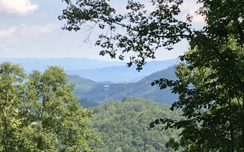 This wonderful home site boast two point two acres, outstanding views in a gated community. Community to Young Harris, Hiawassee and Blairsville. Close to Lake and Brasstown Valley Resort and Spa.