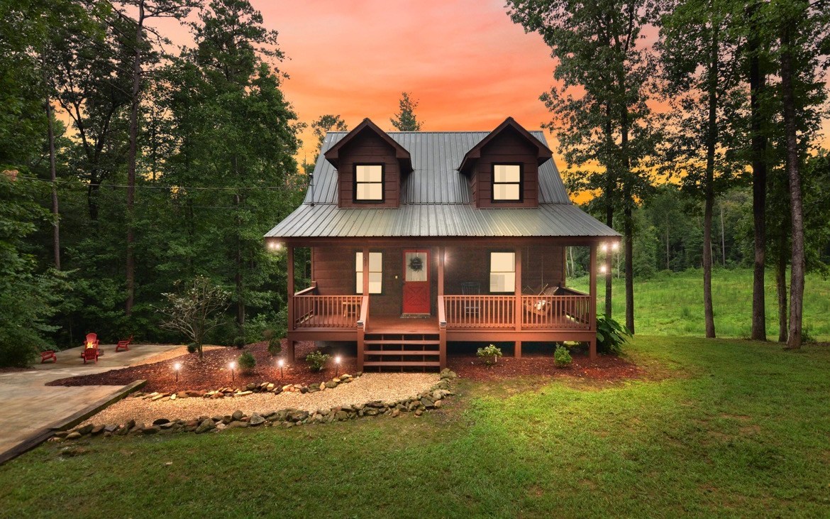 Looking for your very own turnkey Short-Term Rental or a Cozy Cabin to call Home? Then Welcome to the Apple Blossom! This beautiful cabin sits on 4.69 acres in the midst's of Wineries, Apple Houses, Orchards, and is also just minutes from downtown Ellijay. It's convenient to all that you love about the Mountains yet still provides you privacy! This property has it all and it is waiting for you!